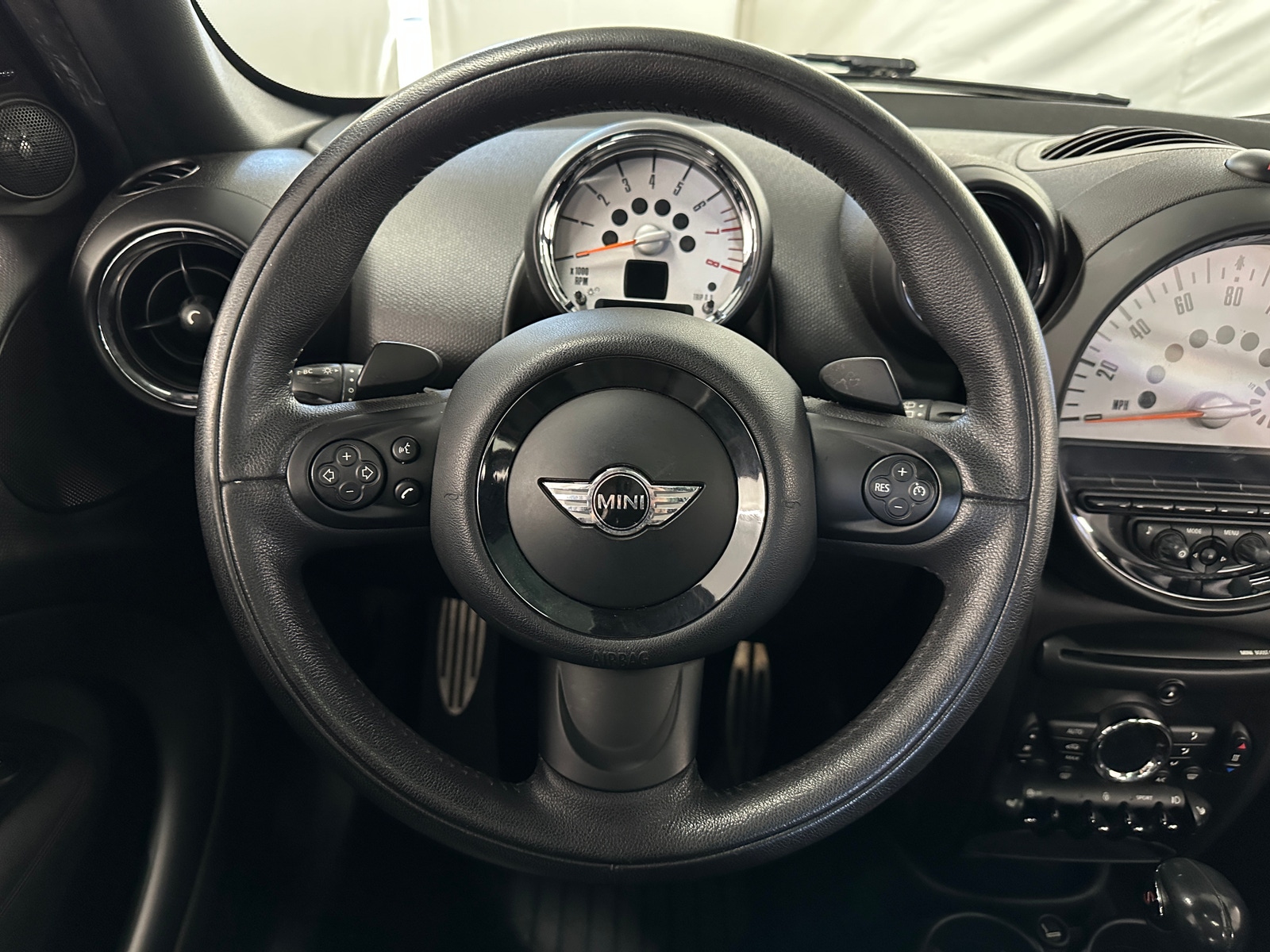 Thumbnail: 2013 MINI Cooper Countryman - 4