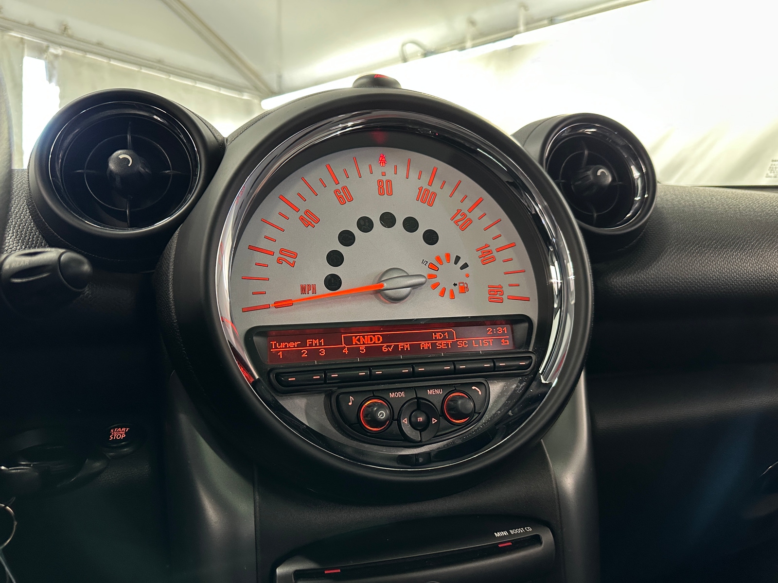 Thumbnail: 2013 MINI Cooper Countryman - 3