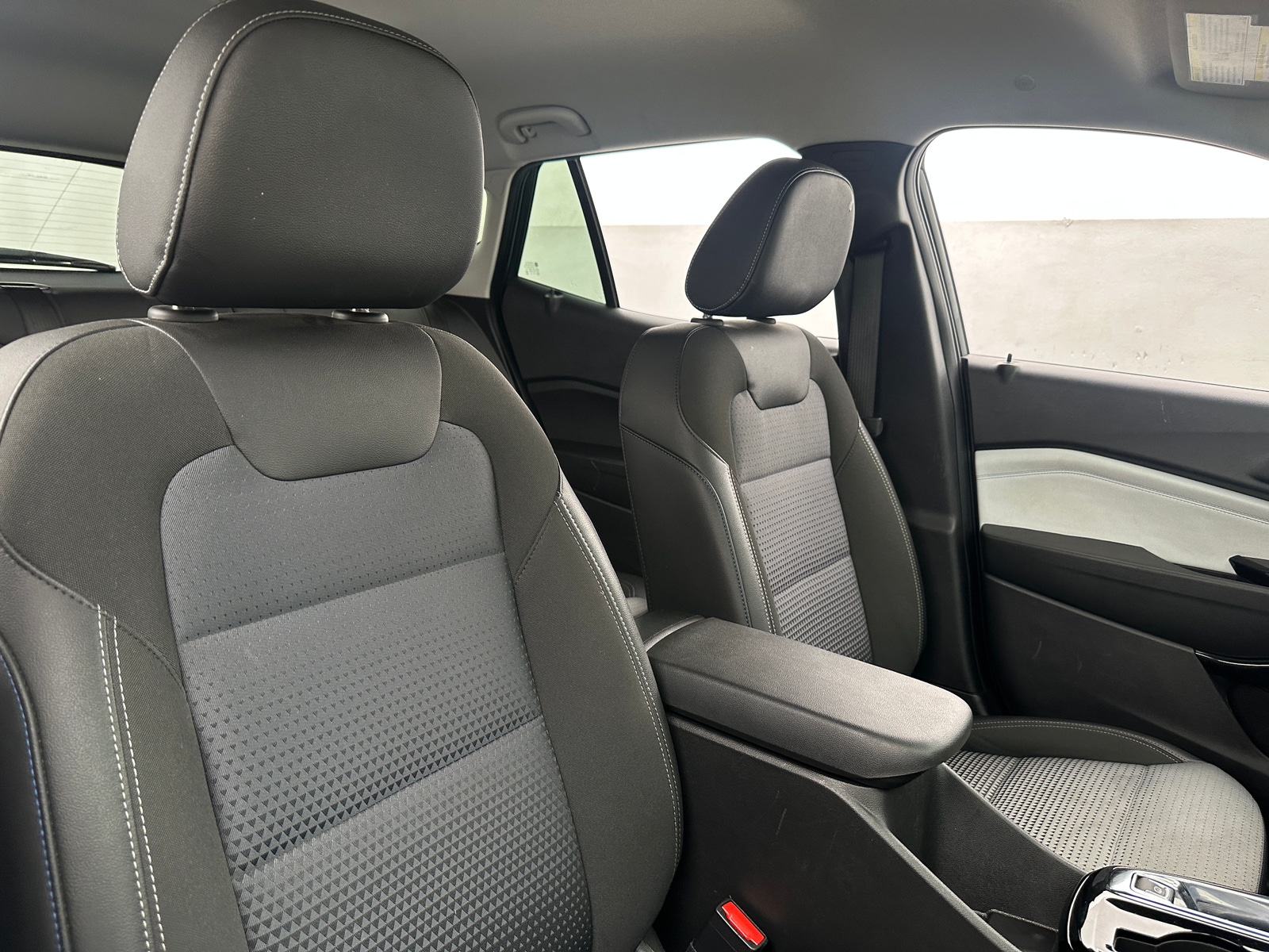 Thumbnail: 2025 Chevrolet Trax - 2