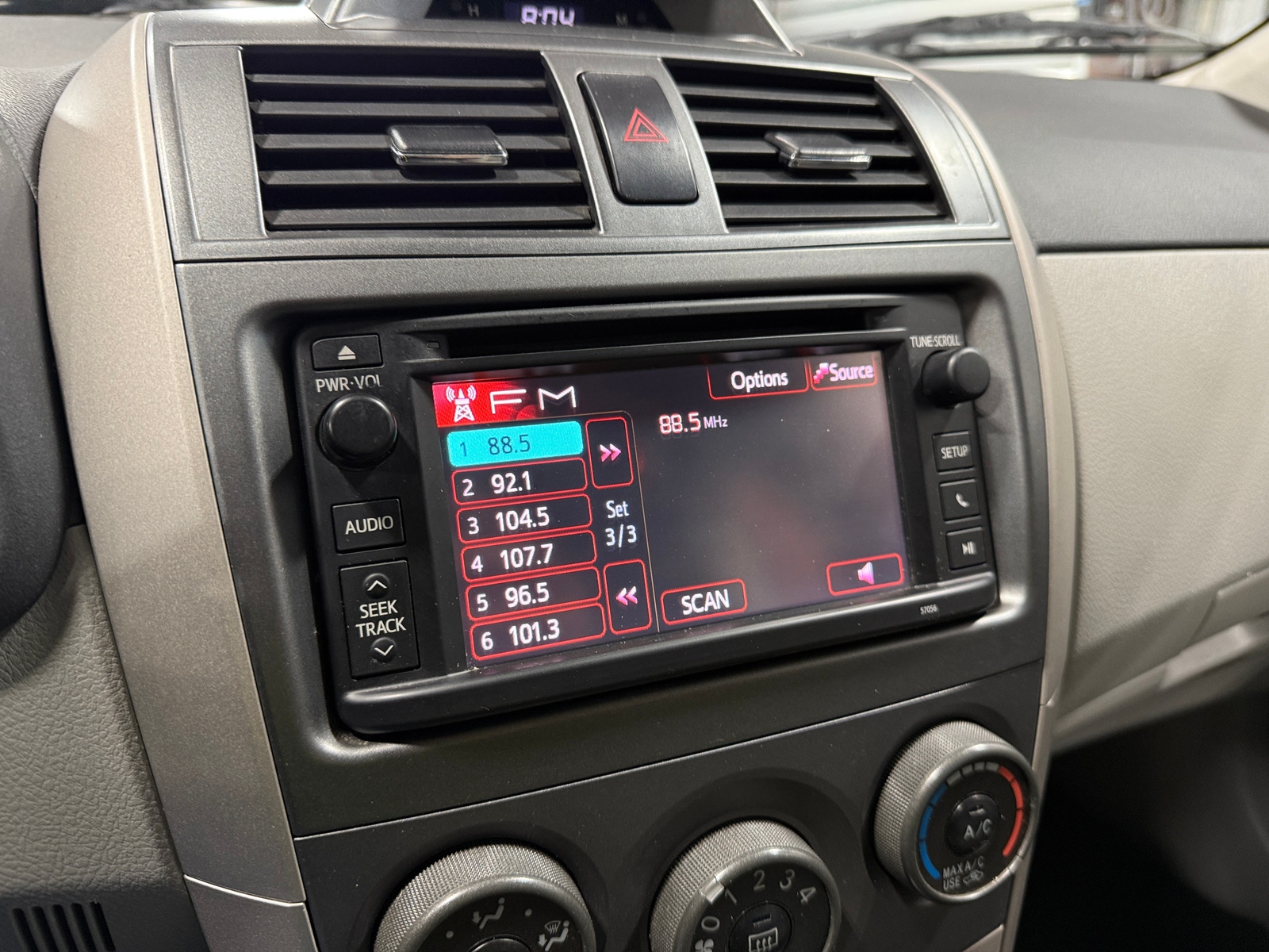 Thumbnail: 2013 Toyota Corolla - 4