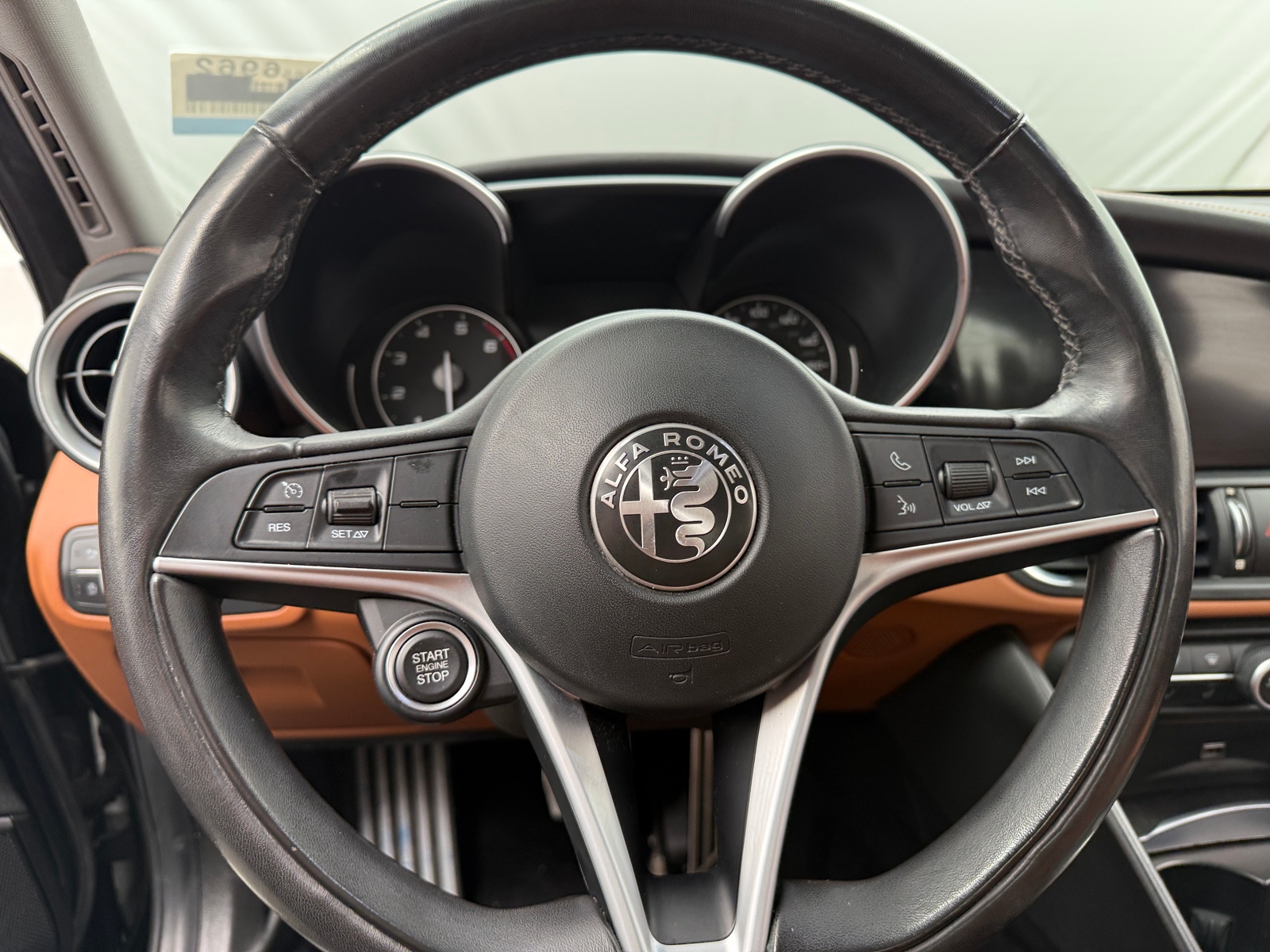 Thumbnail: 2018 Alfa Romeo Giulia - 4