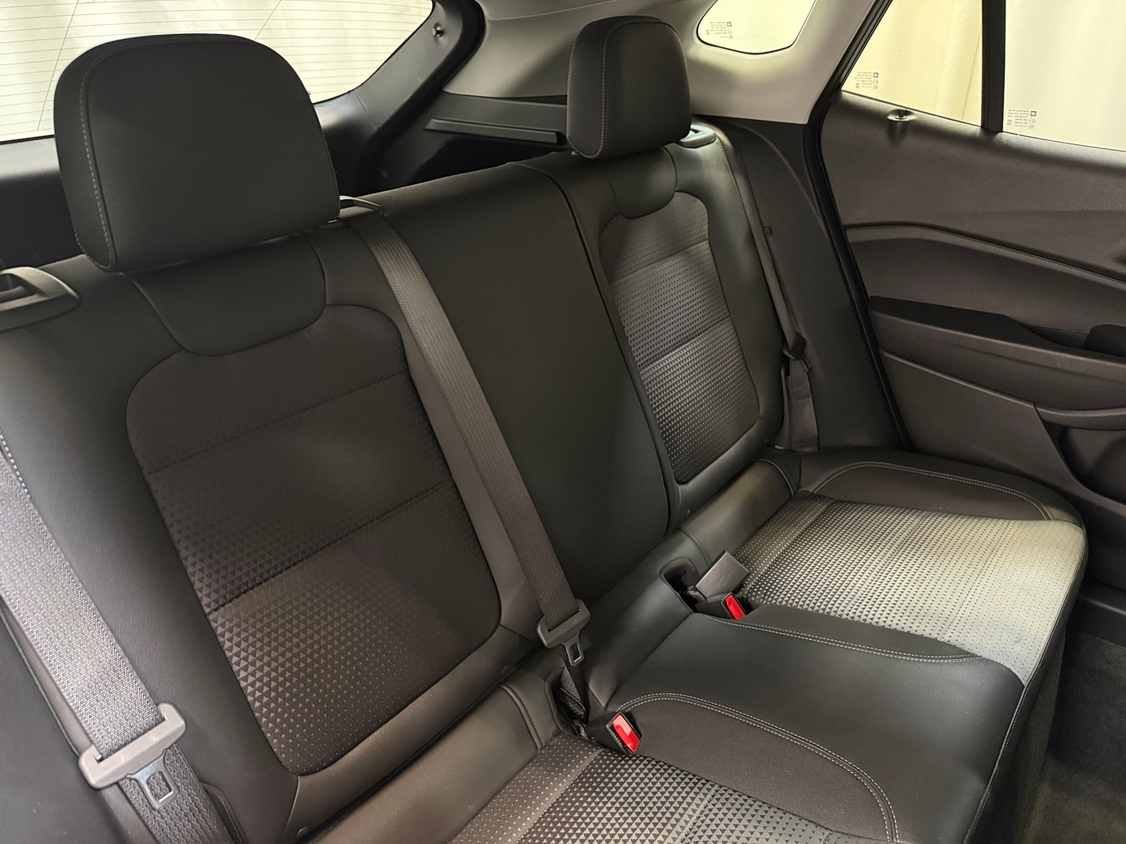 Thumbnail: 2025 Chevrolet Trax - 6