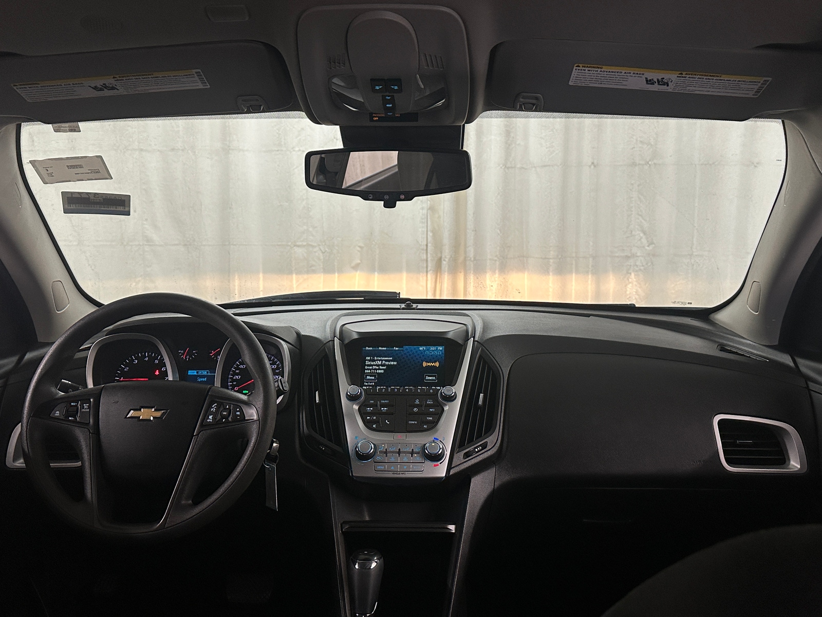 Thumbnail: 2017 Chevrolet Equinox - 3