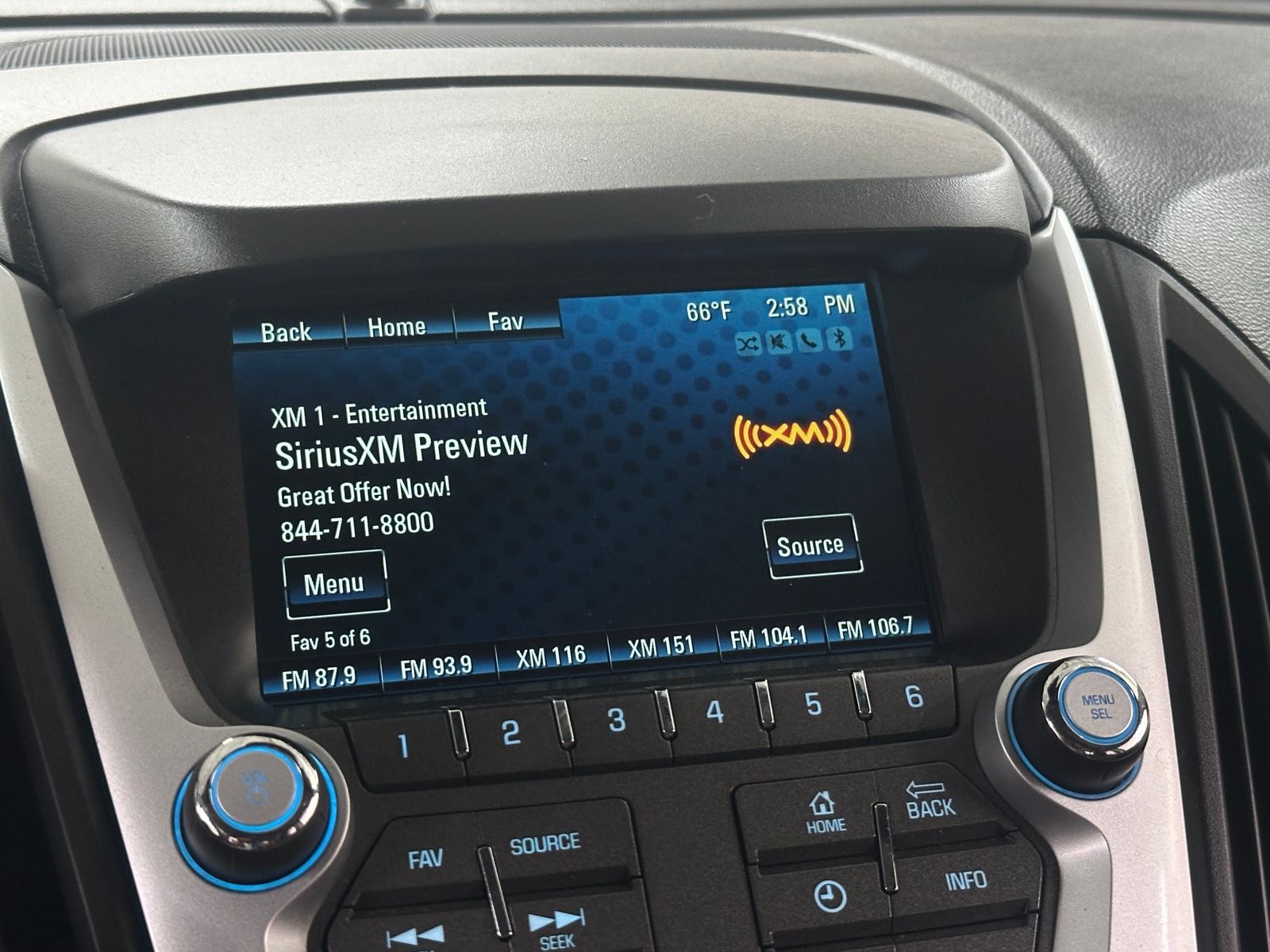 Thumbnail: 2017 Chevrolet Equinox - 4