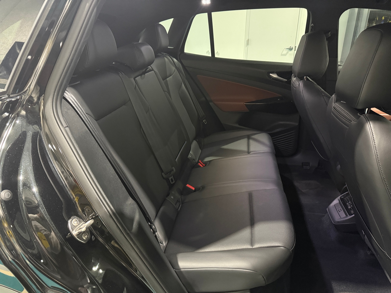 Thumbnail: 2021 Volkswagen ID.4 - 5