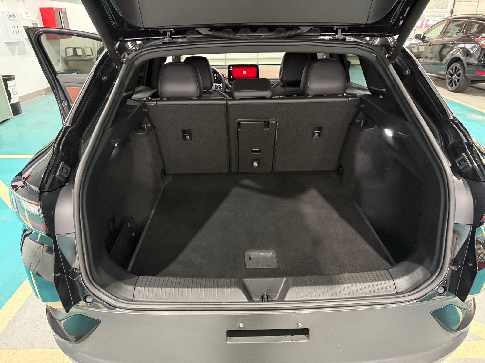 Thumbnail: 2021 Volkswagen ID.4 - 6