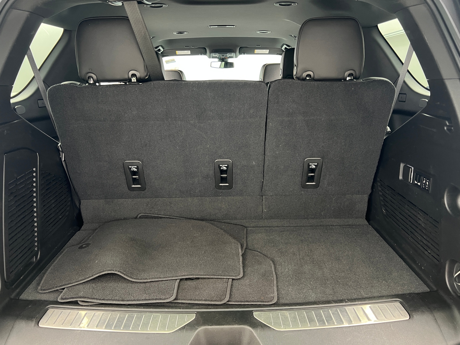 Thumbnail: 2021 Chevrolet Tahoe - 6