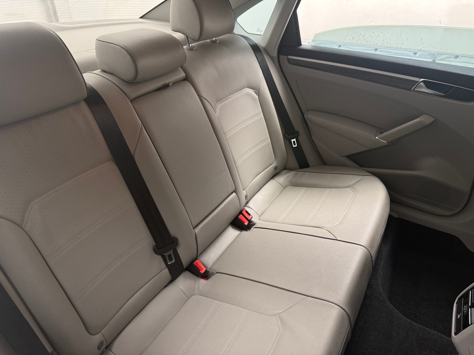 Thumbnail: 2018 Volkswagen Passat - 5