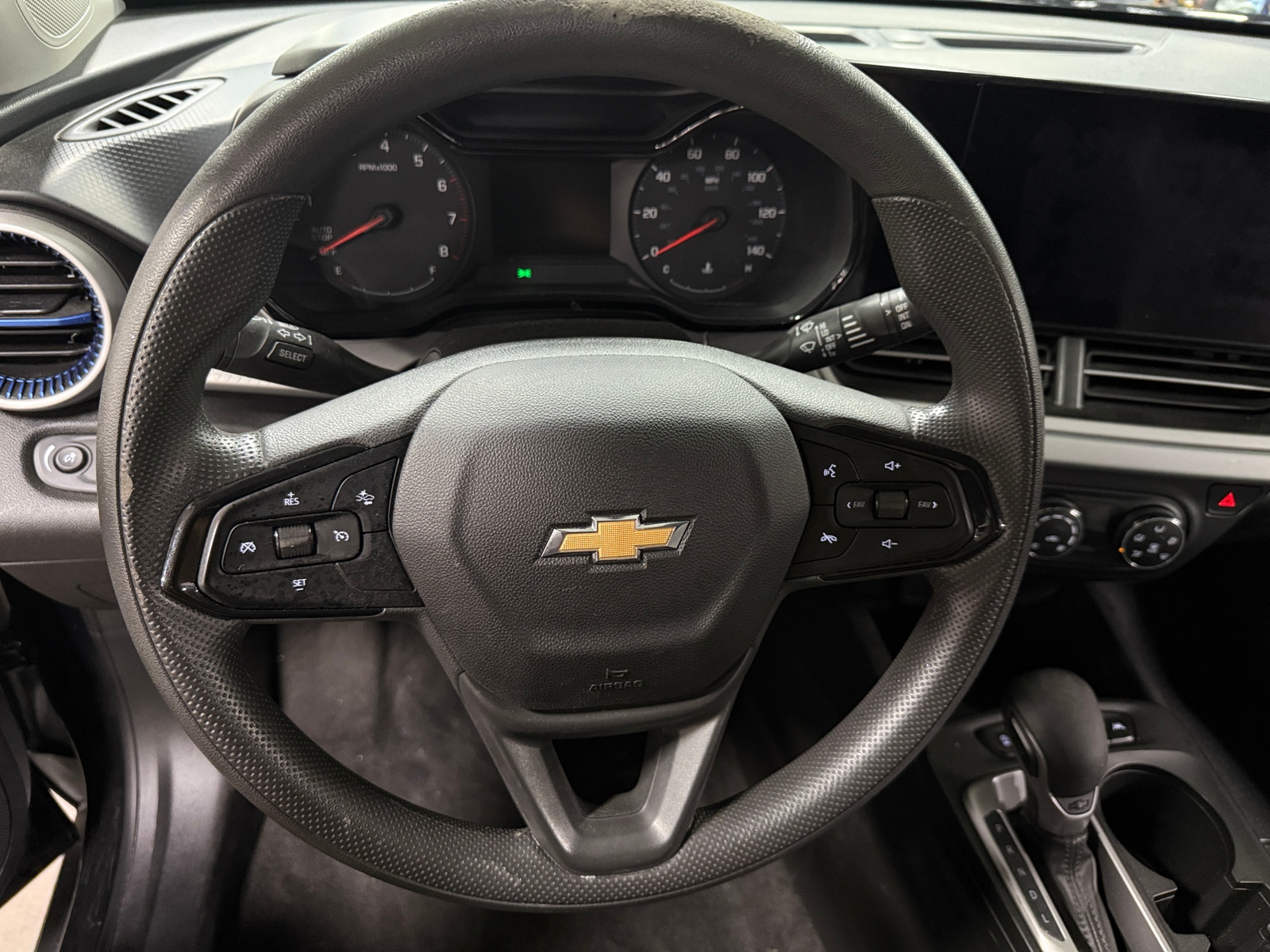 Thumbnail: 2024 Chevrolet Trax - 5