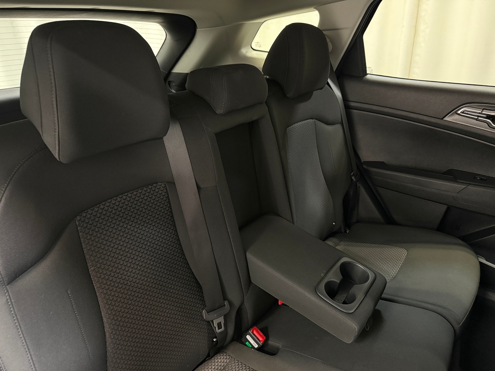 Thumbnail: 2025 Kia Sportage - 6