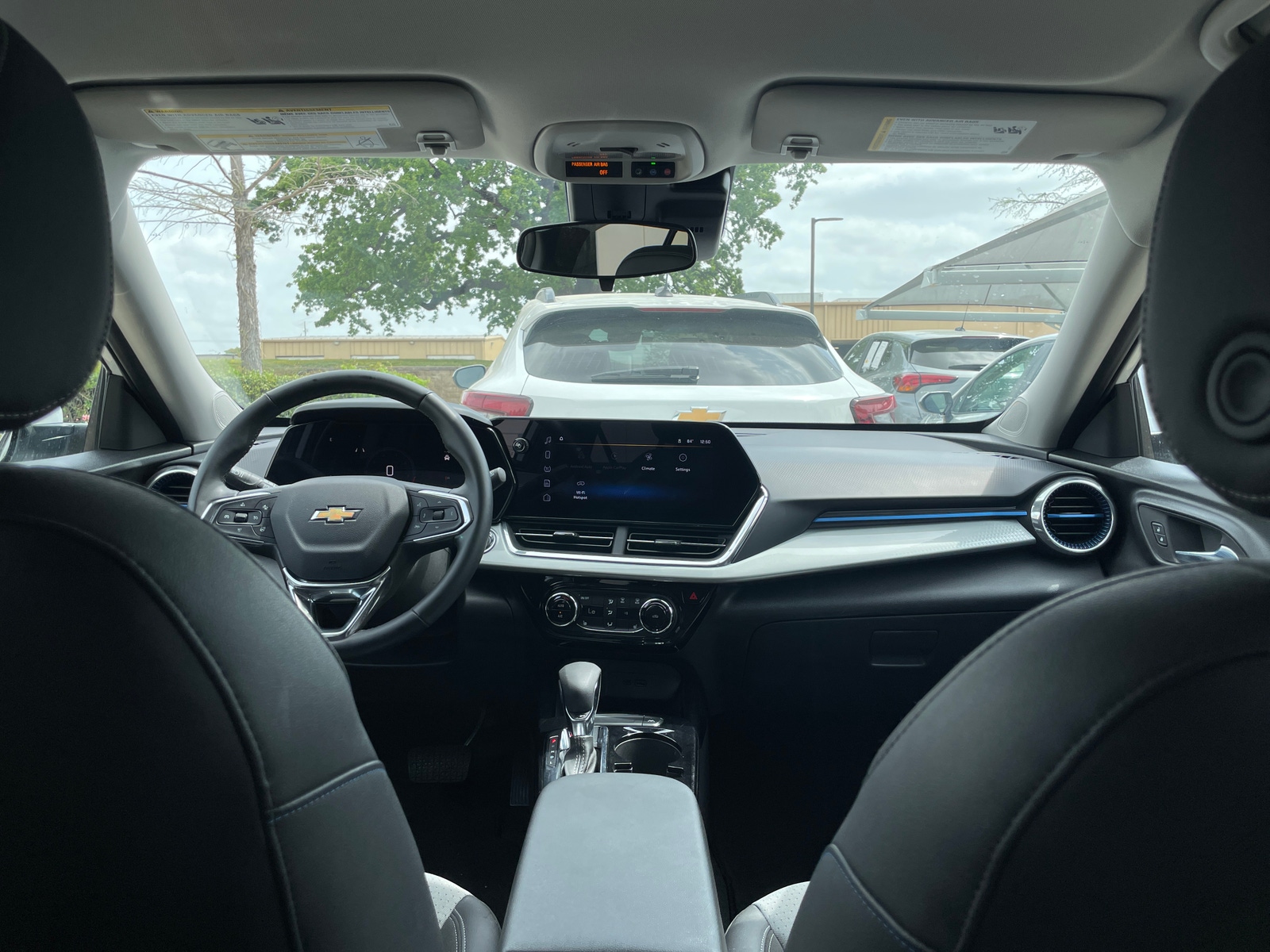 Thumbnail: 2025 Chevrolet Trax - 3