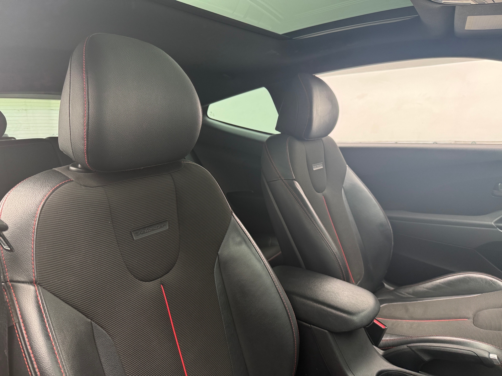 Thumbnail: 2020 Hyundai Veloster - 2