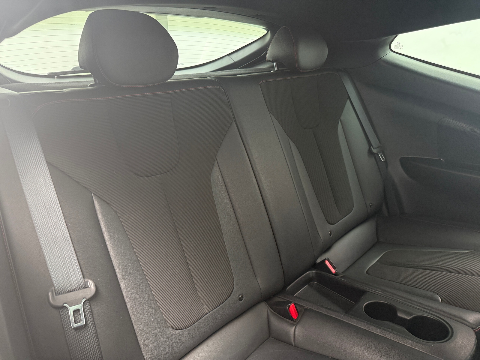 Thumbnail: 2020 Hyundai Veloster - 6