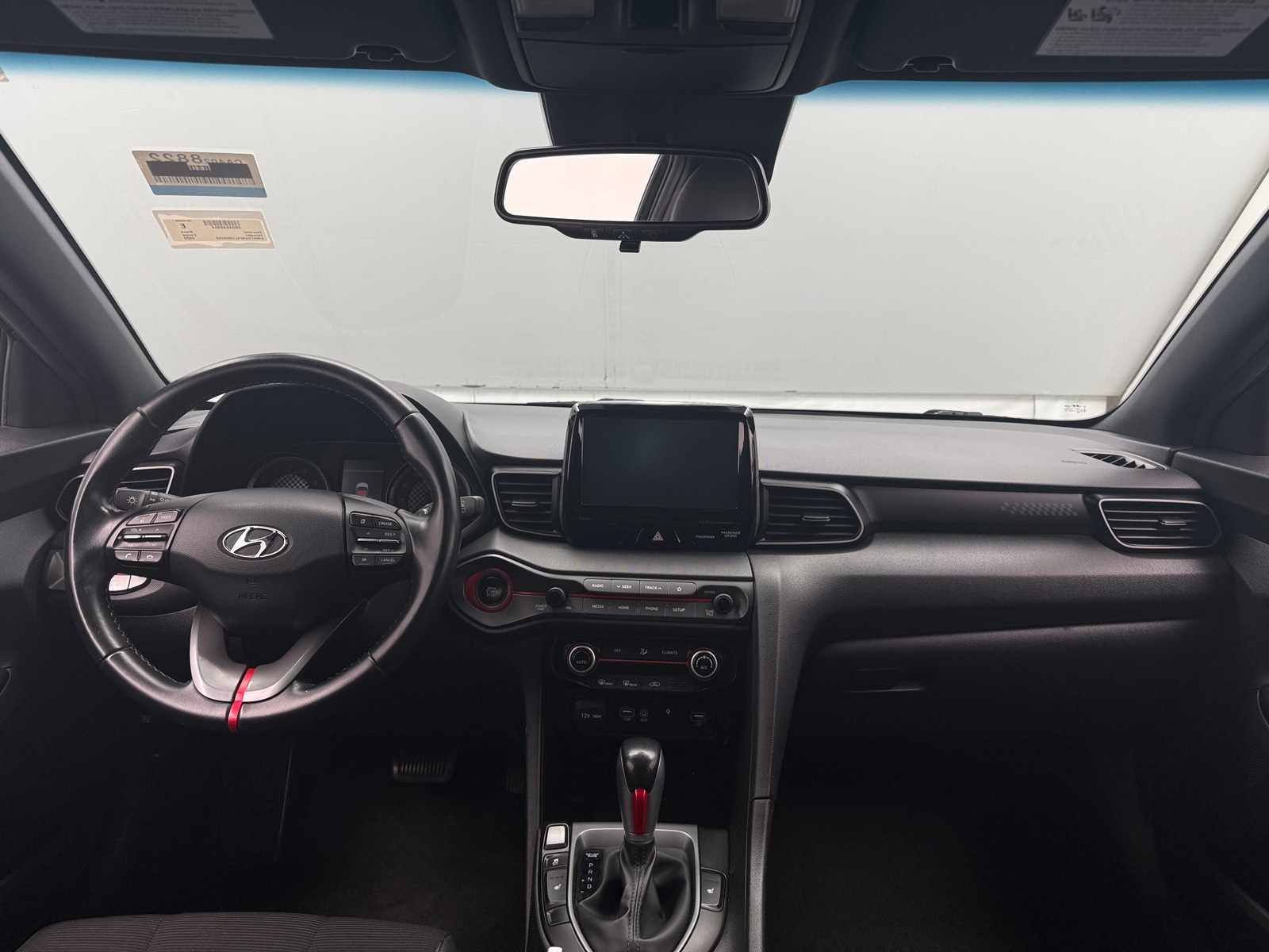 Thumbnail: 2020 Hyundai Veloster - 3