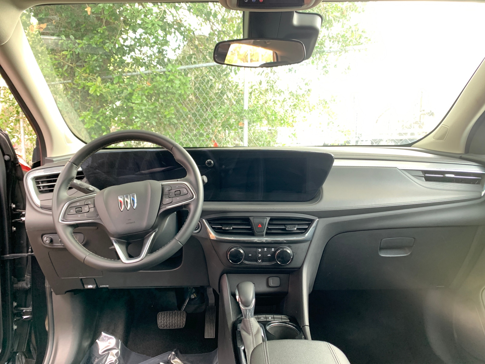 Thumbnail: 2025 Buick Encore GX - 3