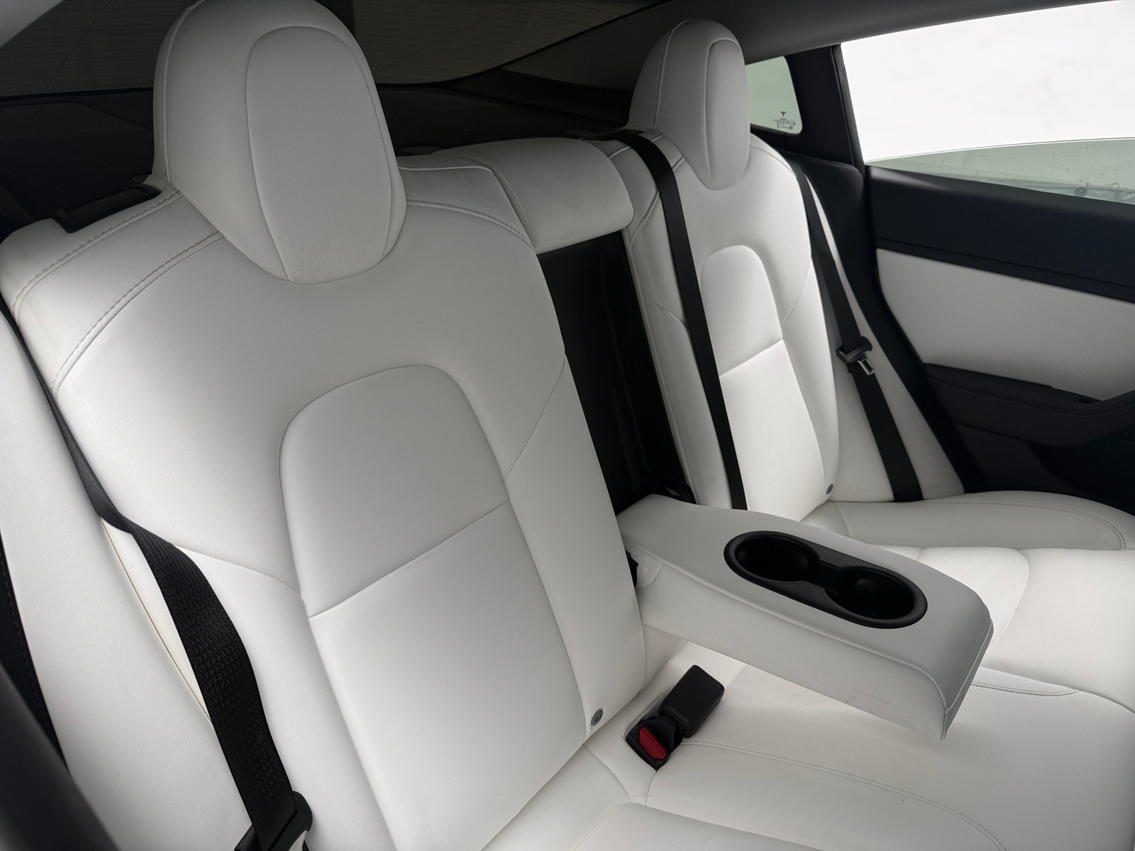 Thumbnail: 2021 Tesla Model 3 - 4