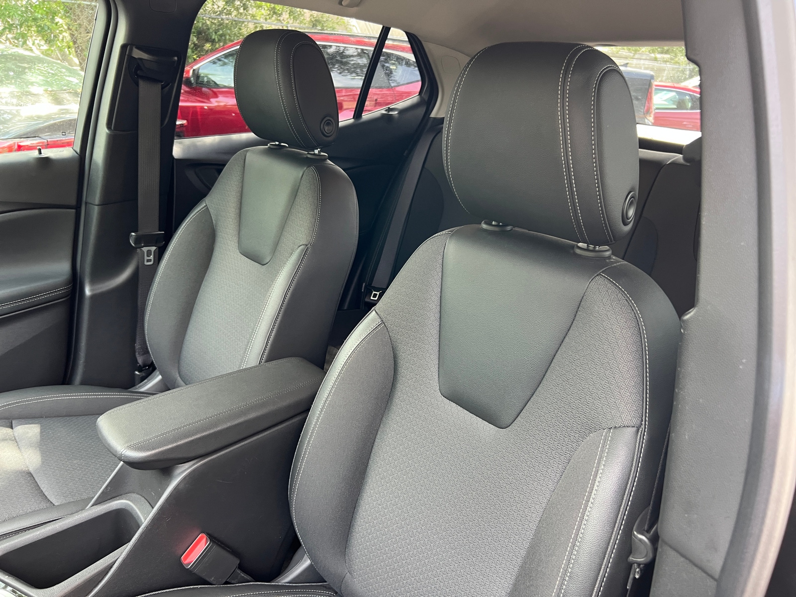 Thumbnail: 2025 Buick Encore GX - 2