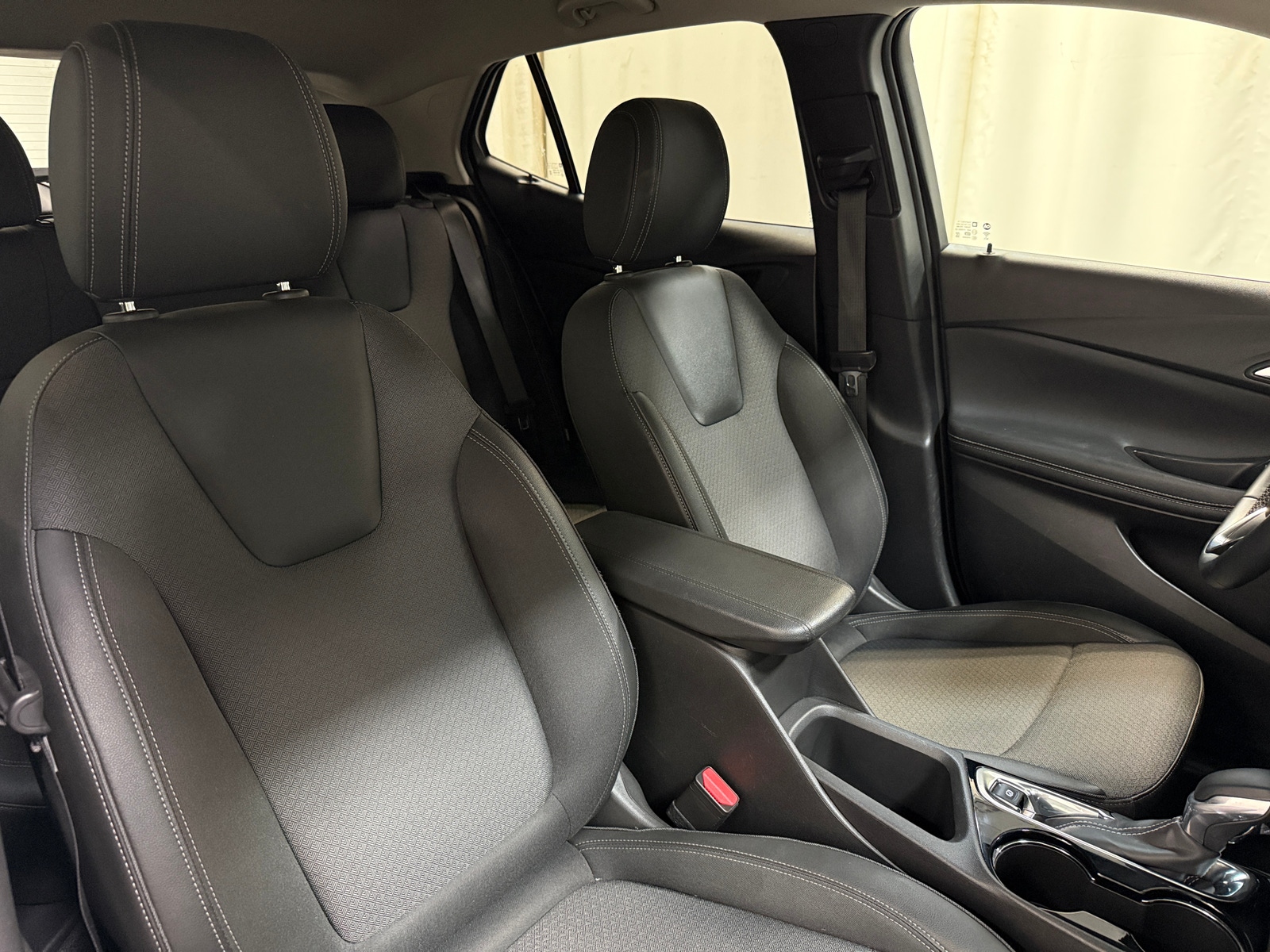 Thumbnail: 2025 Buick Encore GX - 2