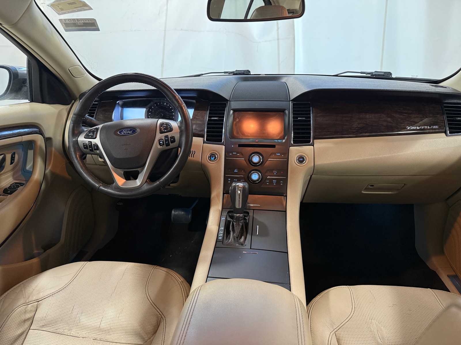 Thumbnail: 2015 Ford Taurus - 2