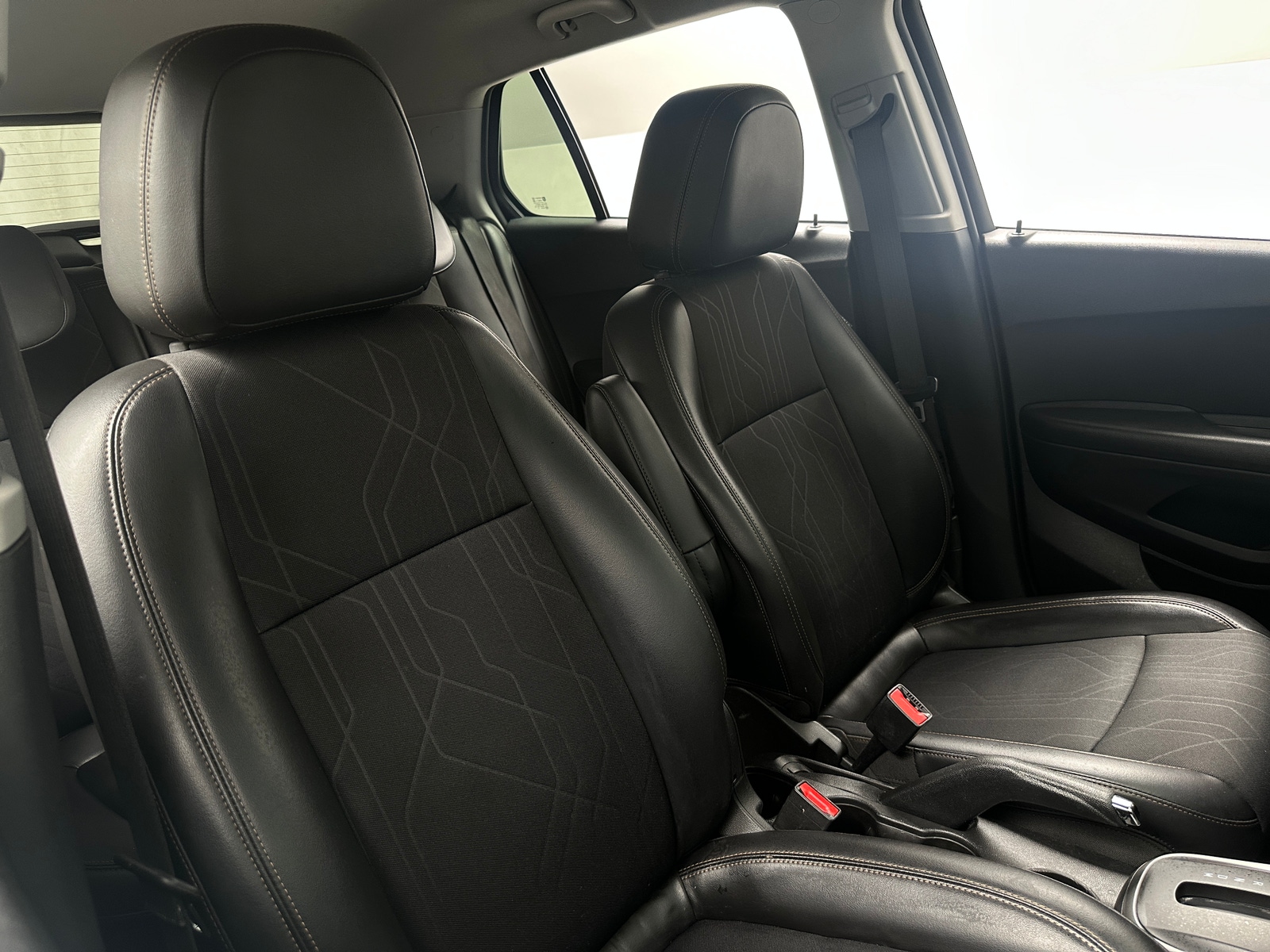 Thumbnail: 2020 Chevrolet Trax - 2