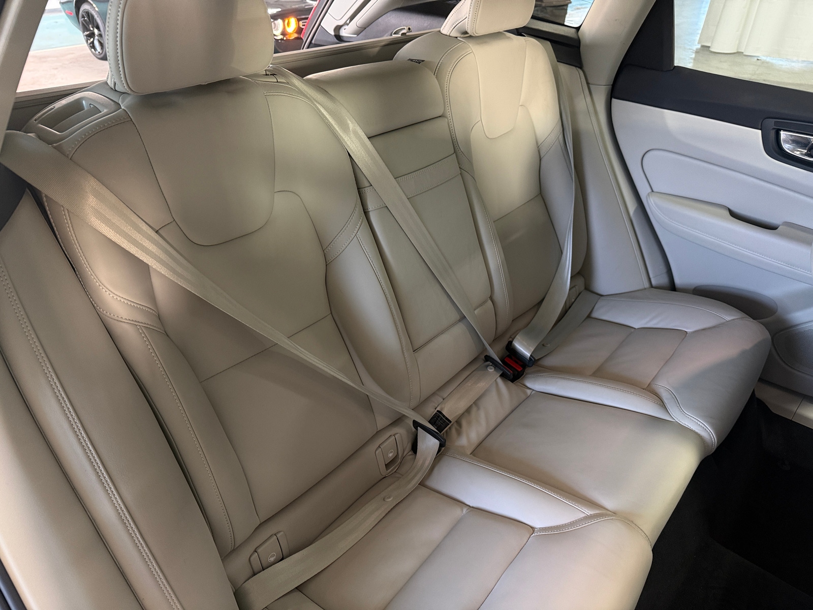 Thumbnail: 2021 Volvo XC60 - 5