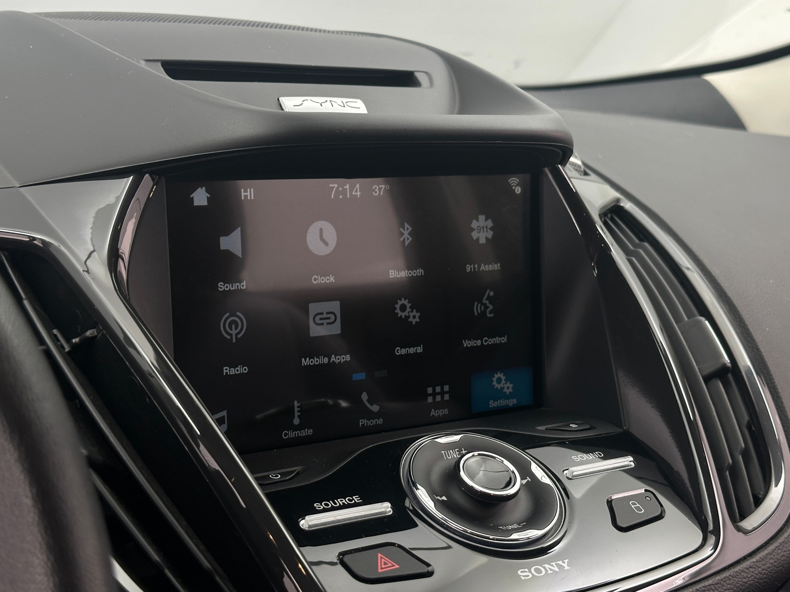 Thumbnail: 2016 Ford Escape - 3