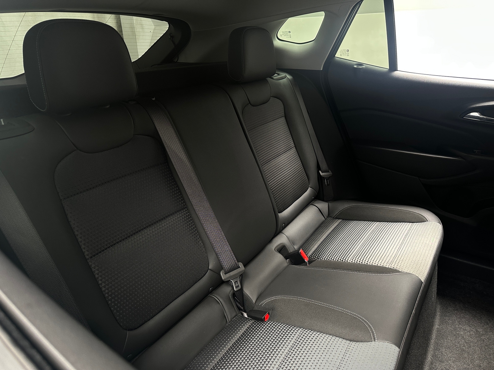 Thumbnail: 2025 Chevrolet Trax - 6