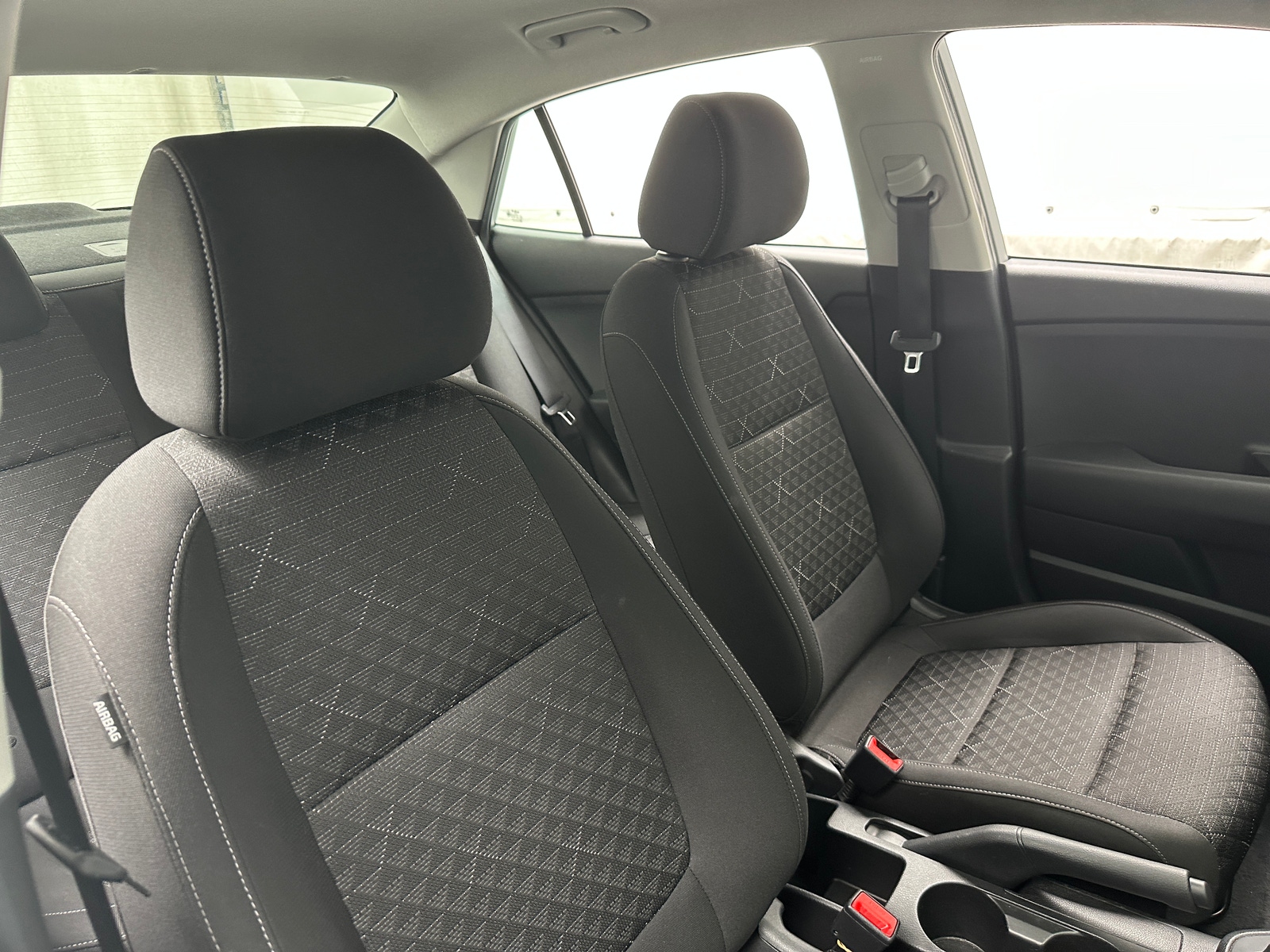 Thumbnail: 2022 Kia Rio - 2