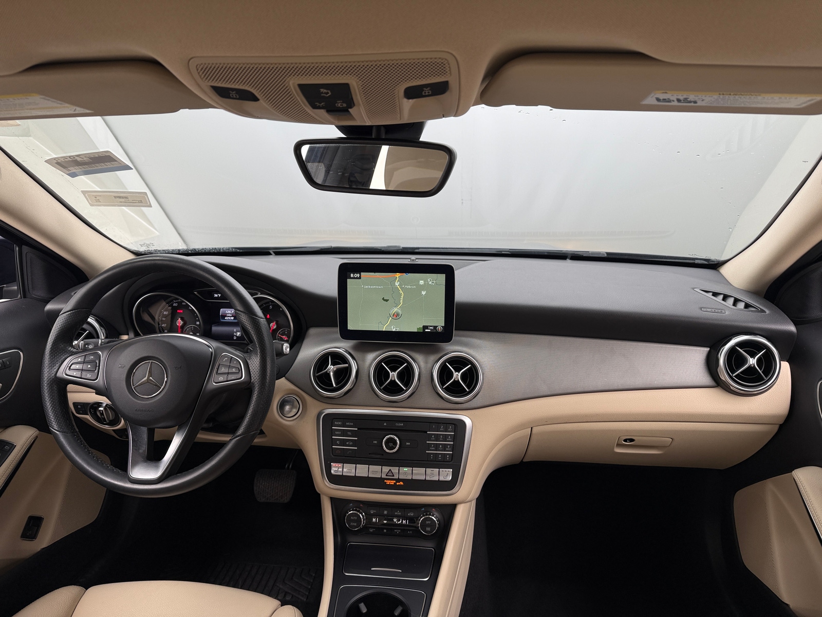 Thumbnail: 2018 Mercedes-Benz GLA - 2