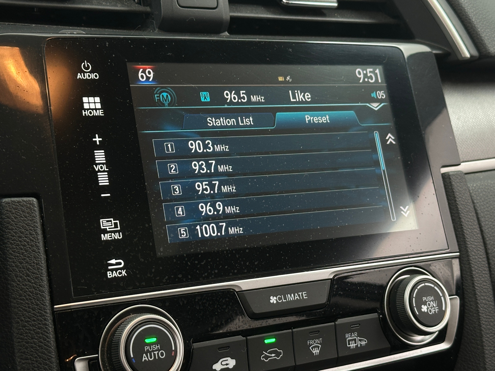 Thumbnail: 2016 Honda Civic - 4