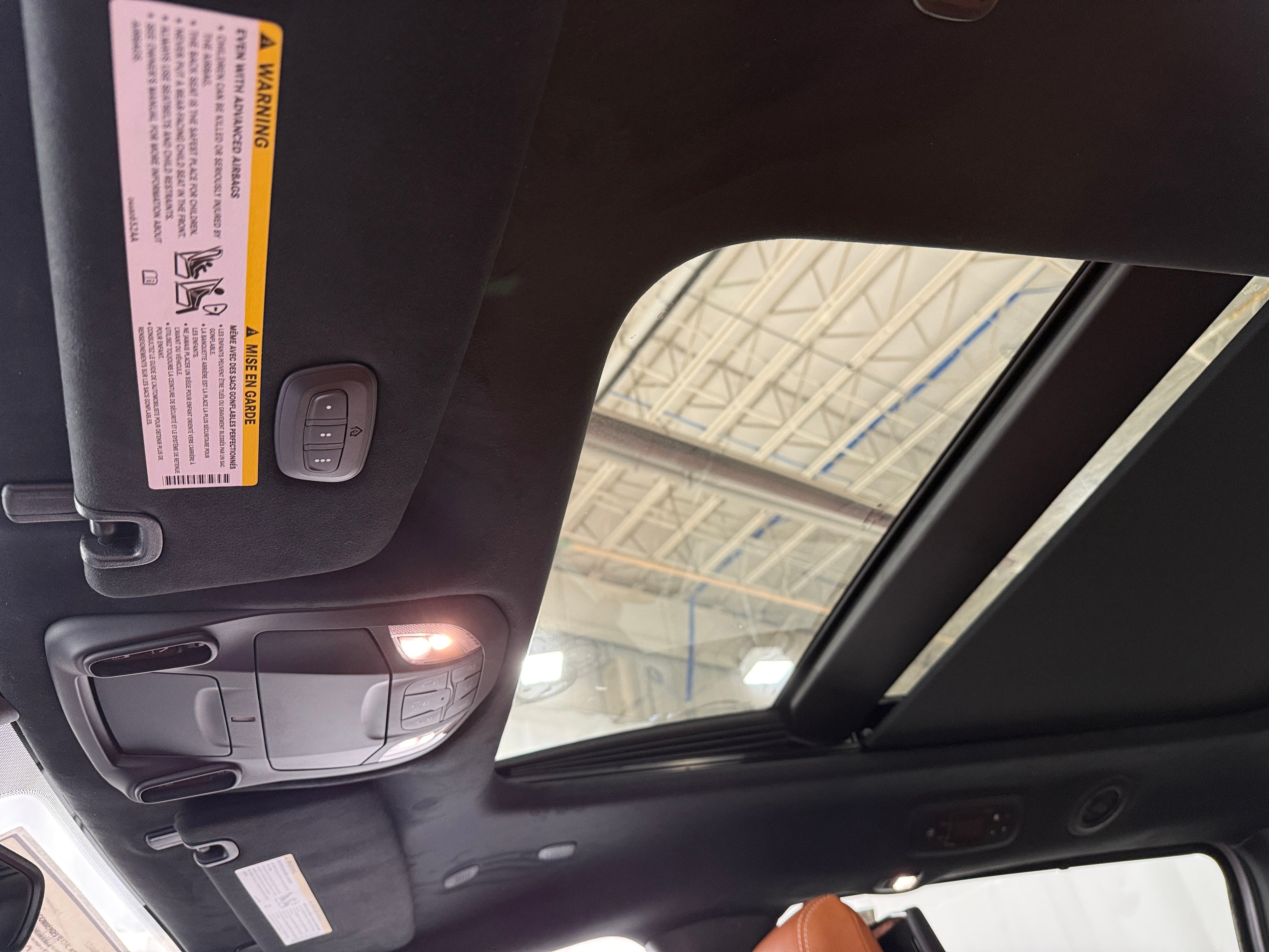 2026 Chrysler Pacifica Pinnacle's photo