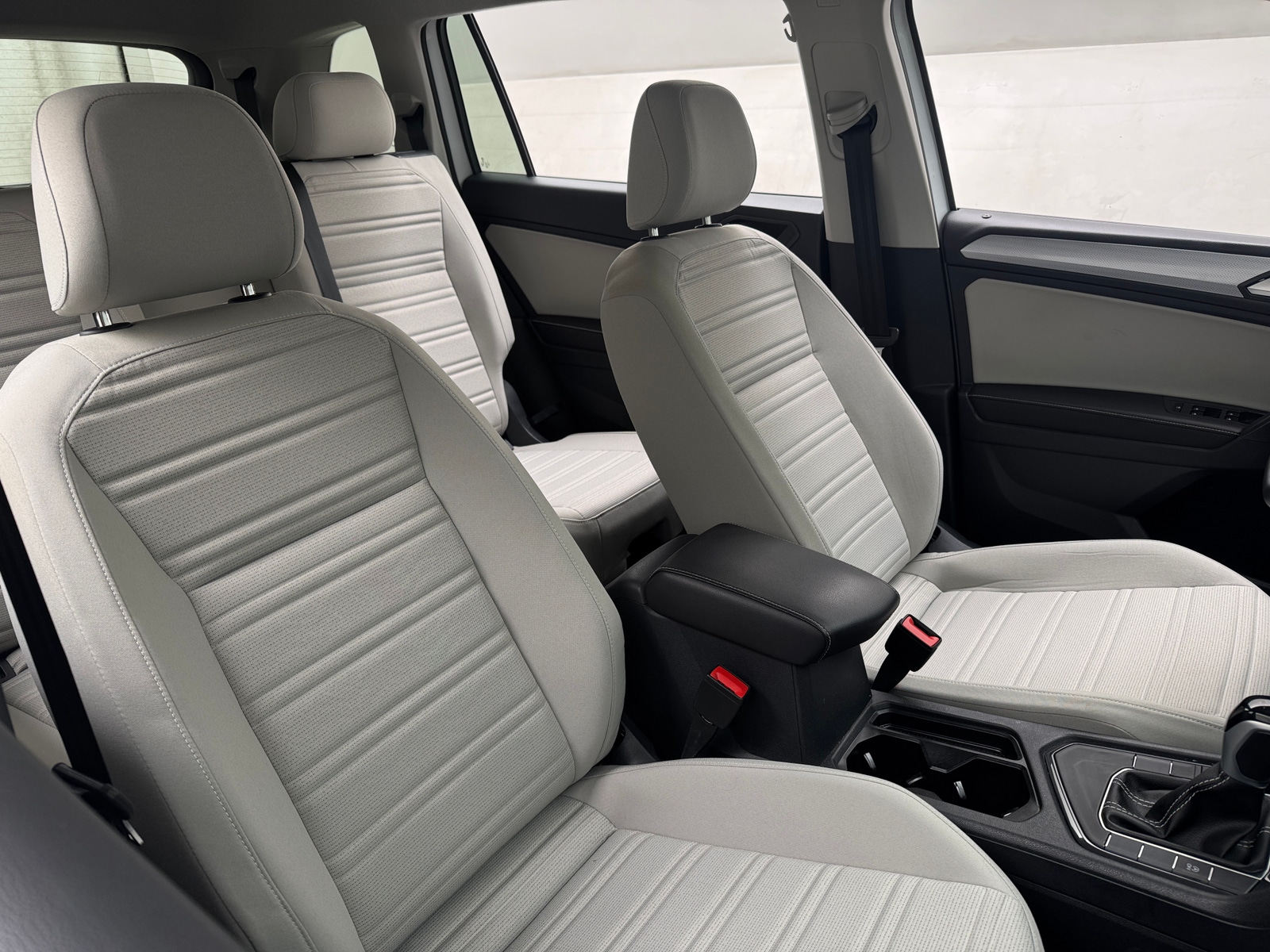 Thumbnail: 2024 Volkswagen Tiguan - 2