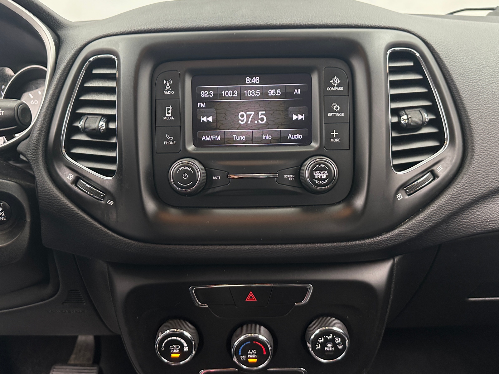 Thumbnail: 2017 Jeep Compass - 4