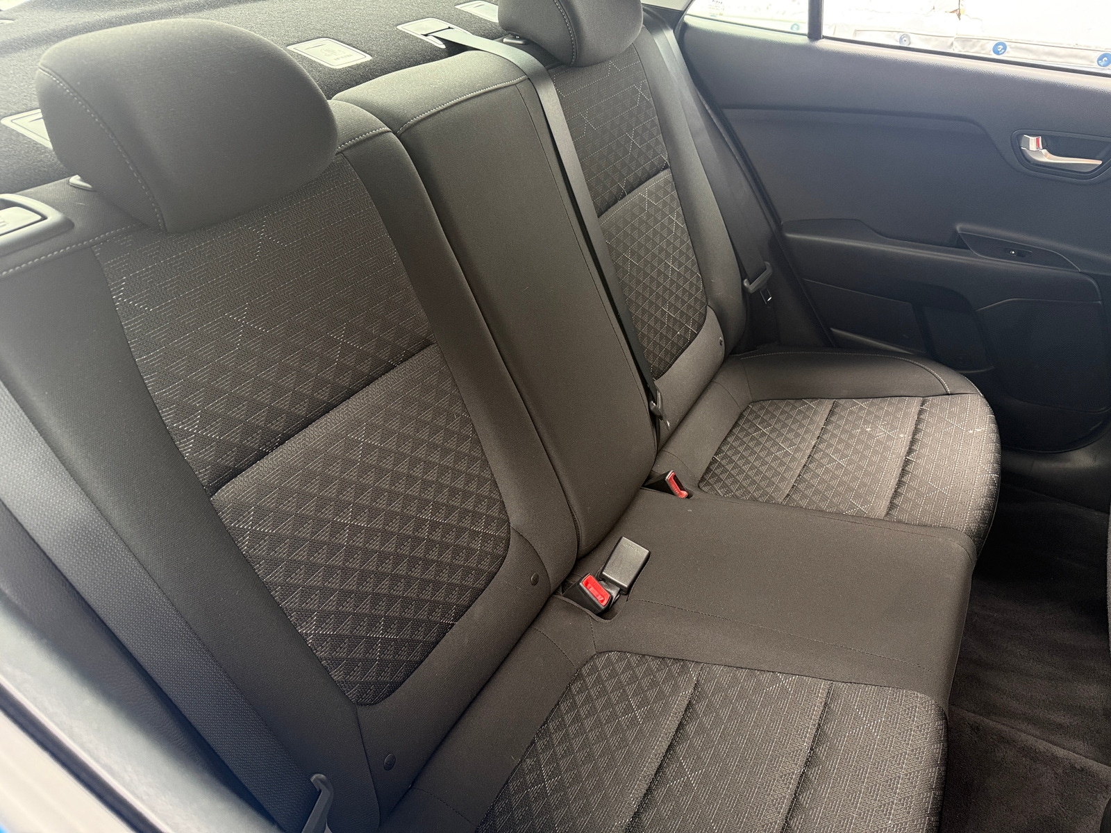 Thumbnail: 2023 Kia Rio - 6