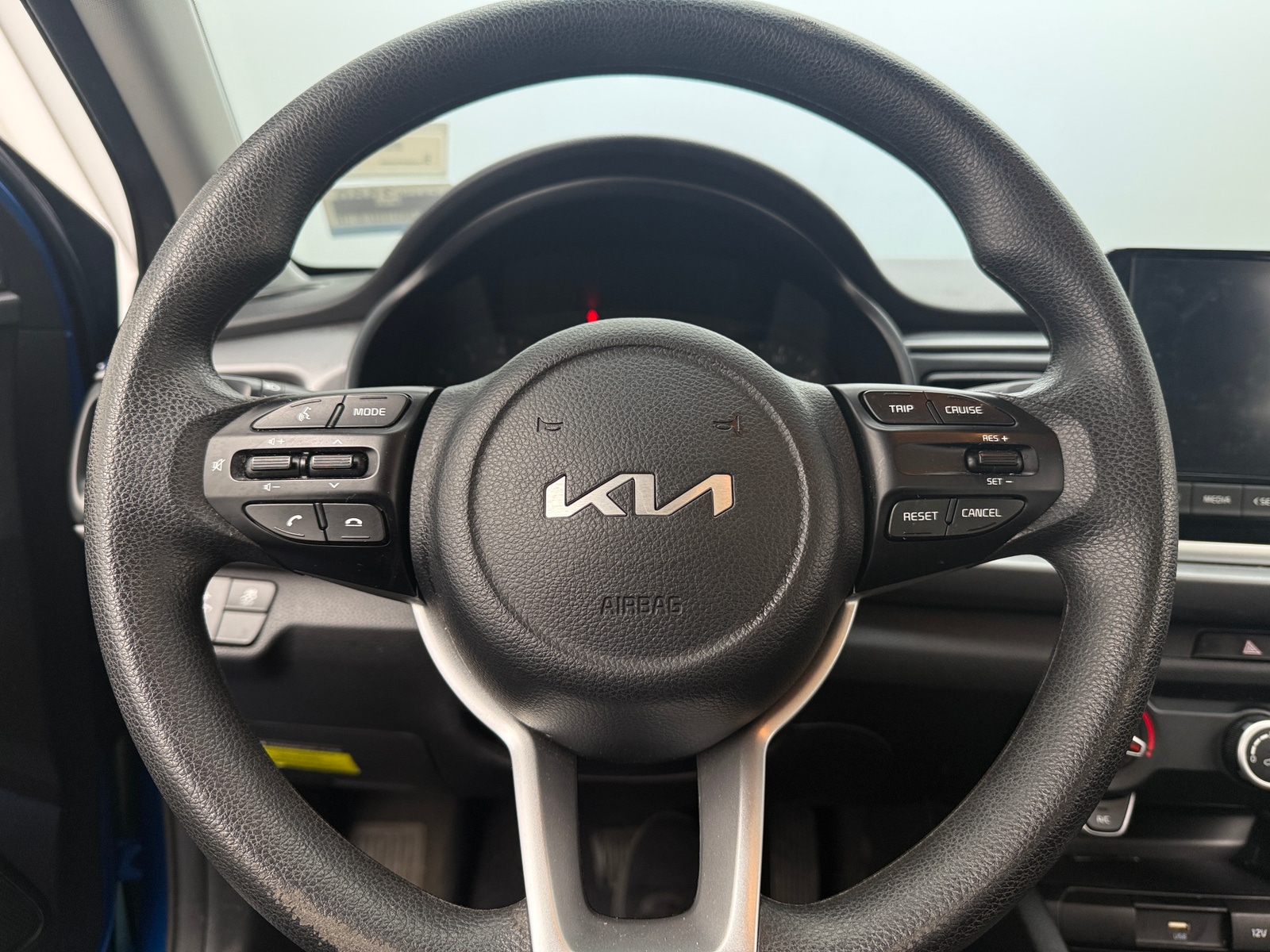 Thumbnail: 2023 Kia Rio - 5