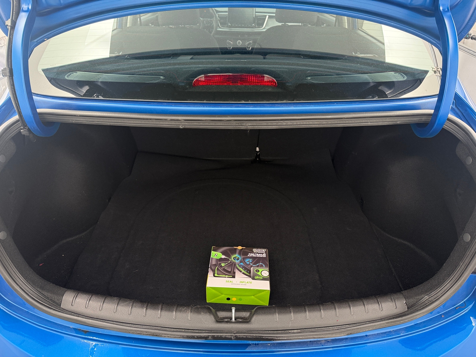 Thumbnail: 2023 Kia Rio - 7