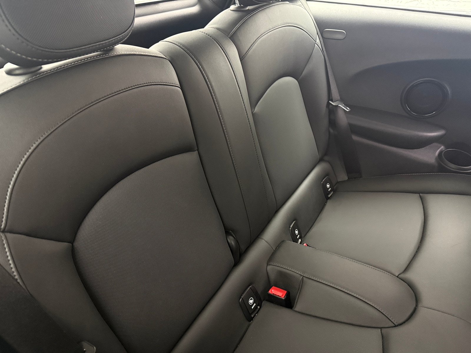 Thumbnail: 2023 MINI Cooper Hardtop - 5