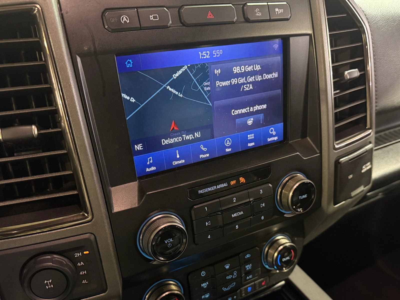 Thumbnail: 2020 Ford Econoline - 3