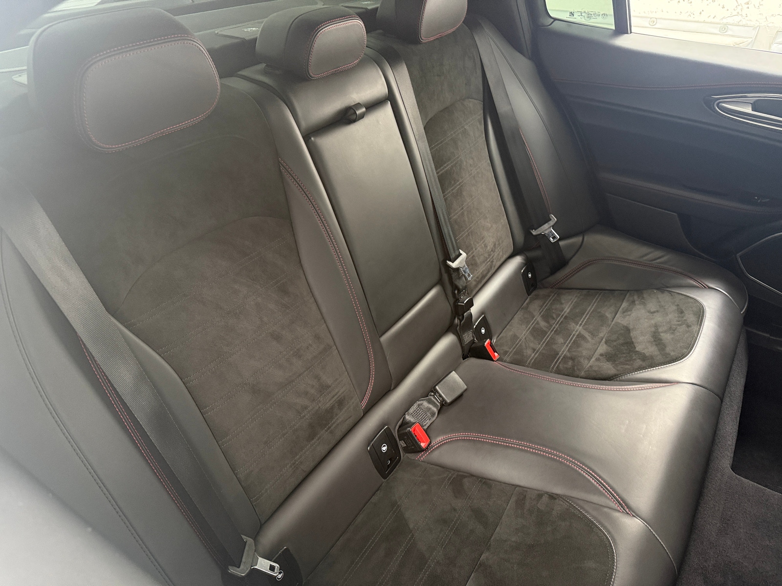 Thumbnail: 2020 Alfa Romeo Giulia - 5