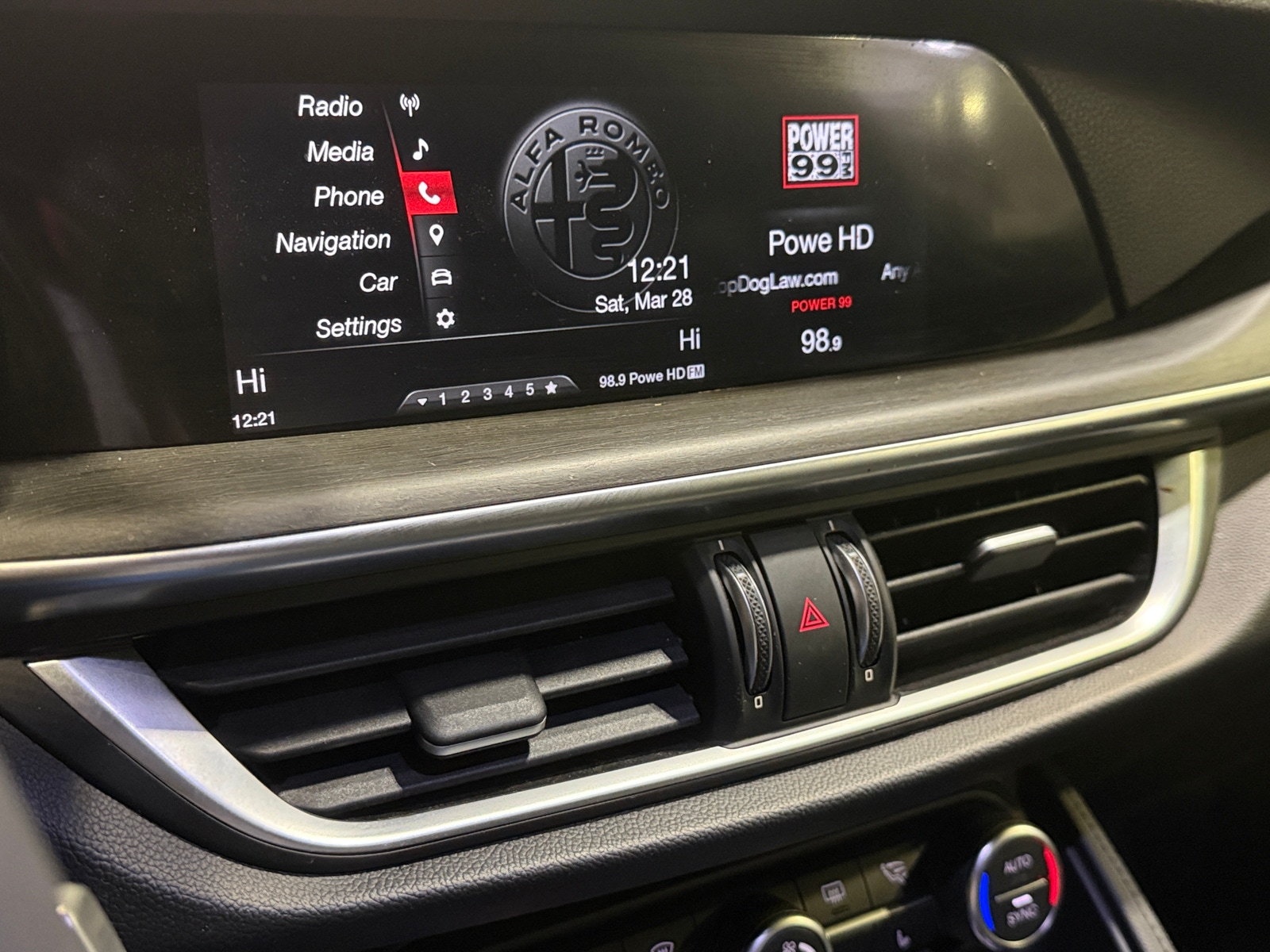 Thumbnail: 2018 Alfa Romeo Stelvio - 3