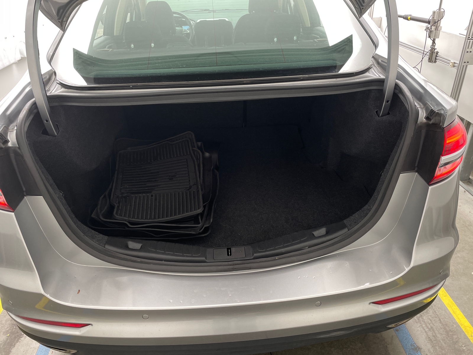 Thumbnail: 2020 Ford Fusion - 7