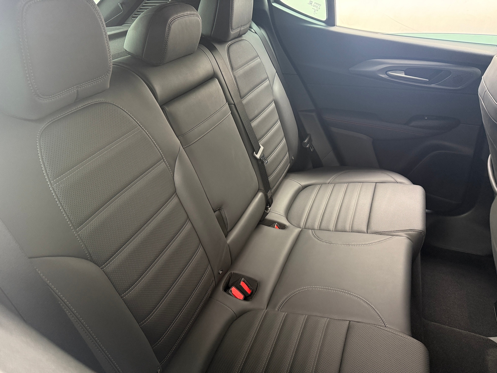 Thumbnail: 2023 Dodge Hornet - 5