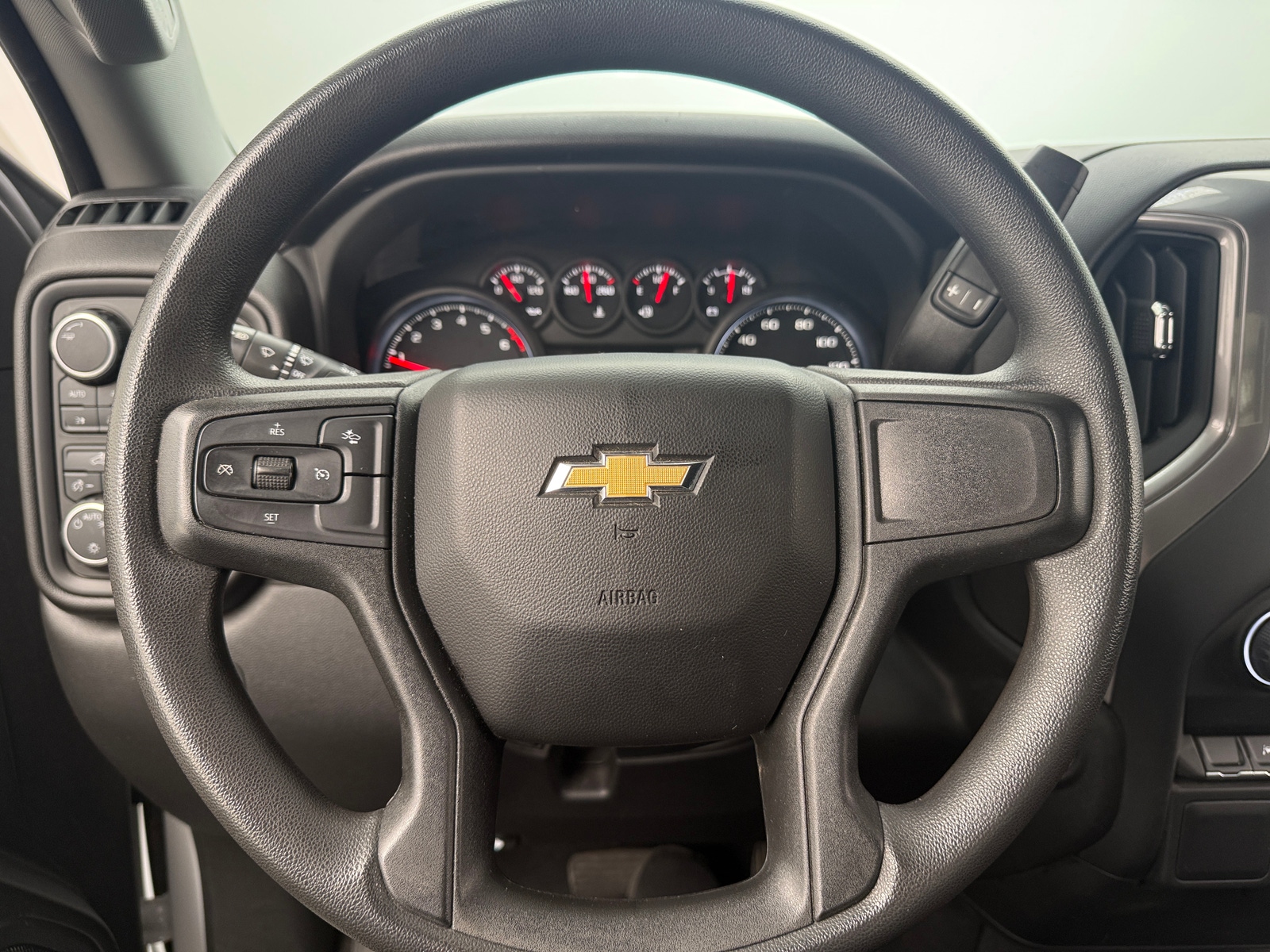 Thumbnail: 2023 Chevrolet Silverado 1500 - 5