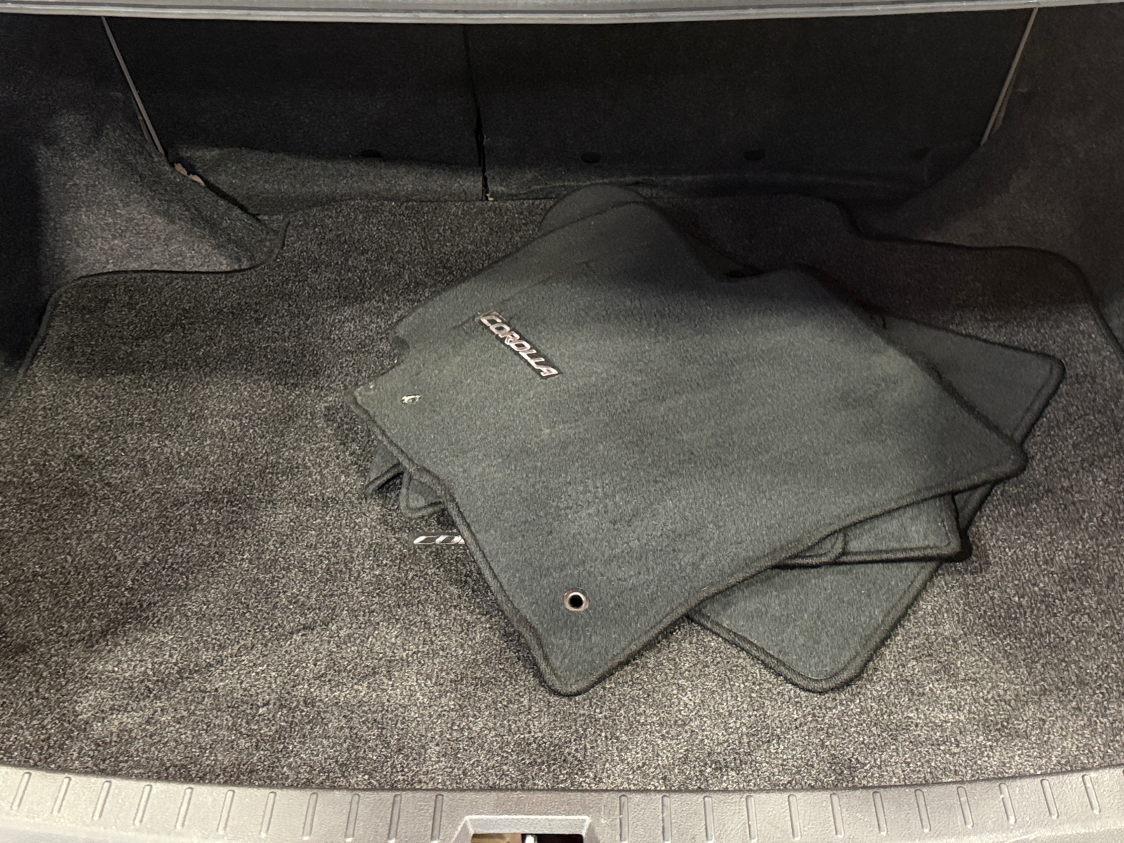 Thumbnail: 2013 Toyota Corolla - 7