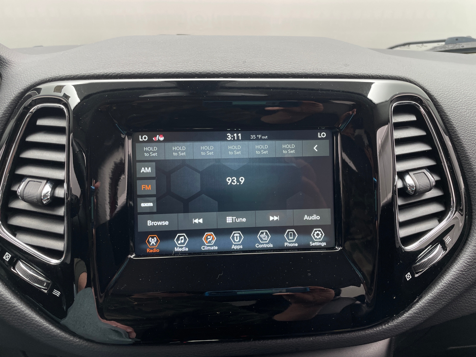 Thumbnail: 2021 Jeep Compass - 4