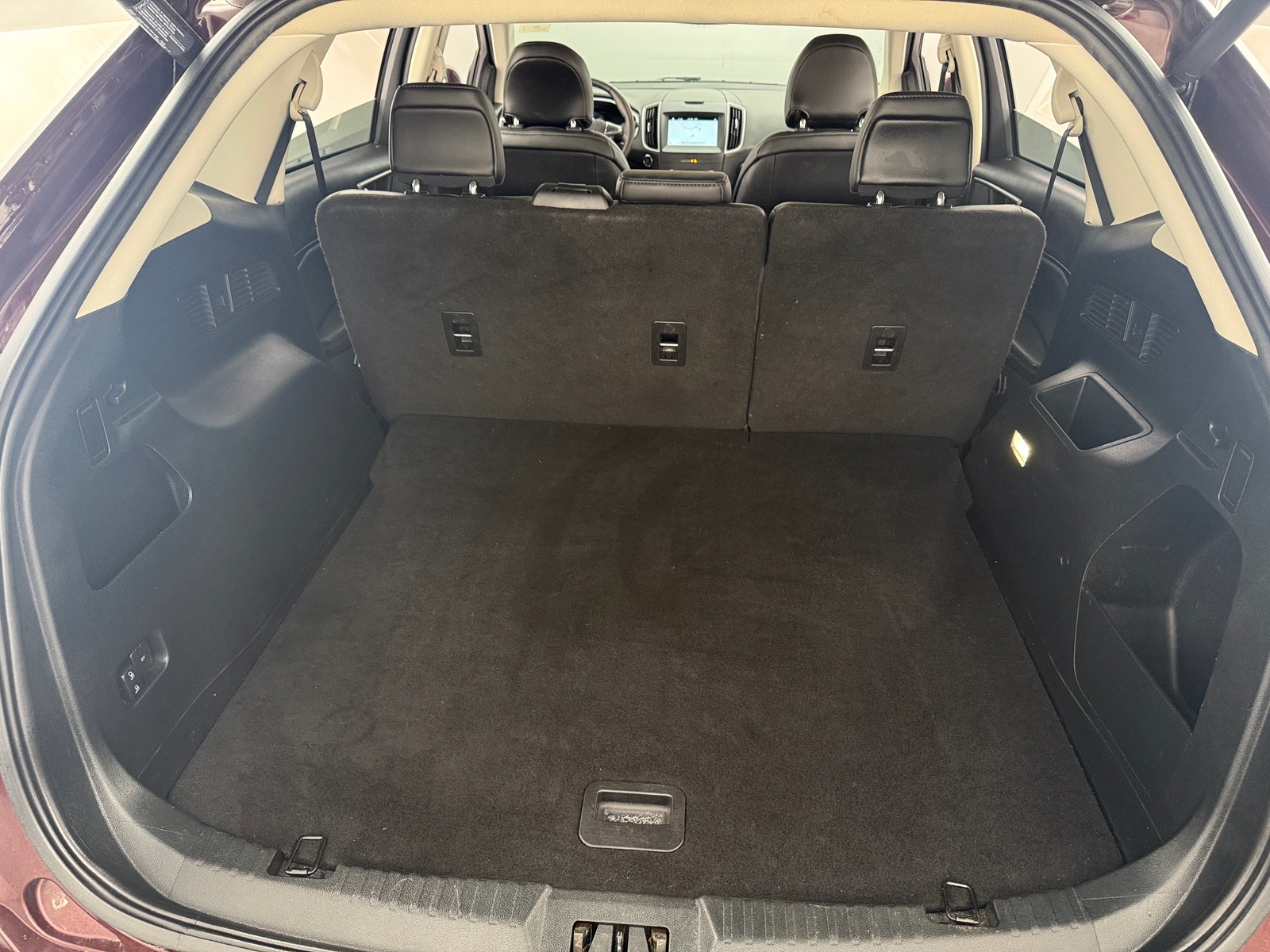 Thumbnail: 2019 Ford Edge - 6