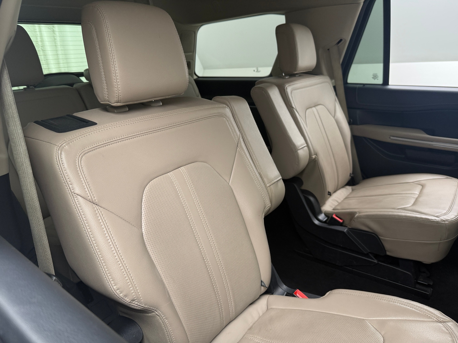 Thumbnail: 2022 Ford Expedition - 5