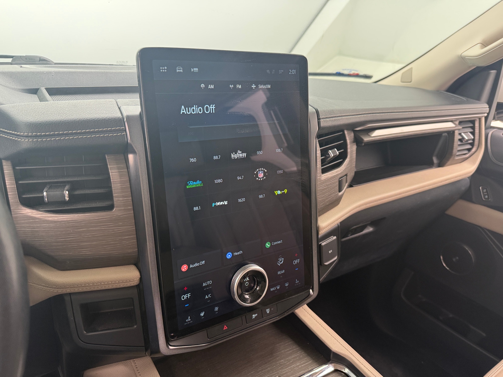 Thumbnail: 2022 Ford Expedition - 3