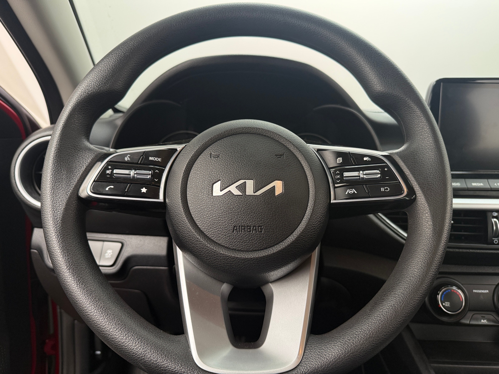 Thumbnail: 2023 Kia Forte - 5