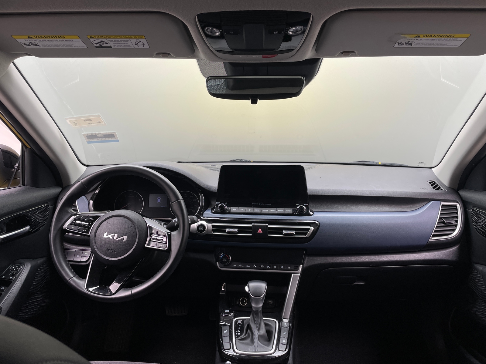 Thumbnail: 2023 Kia Seltos - 3